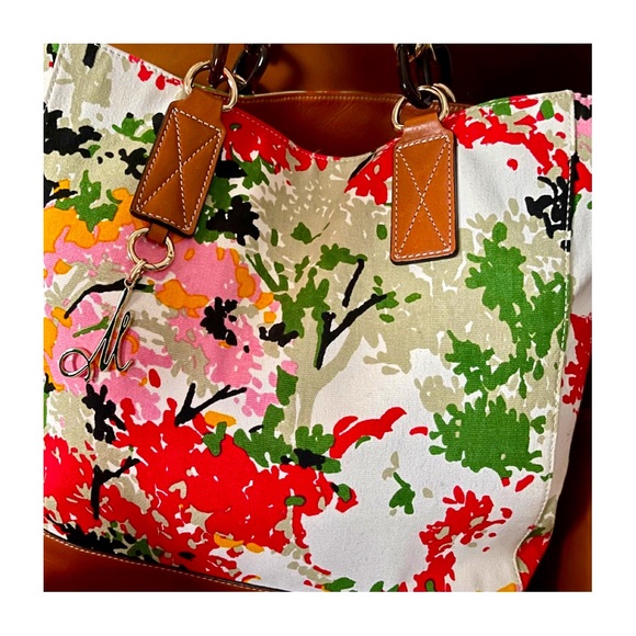 MILLY * Rare Calfskin Leather Floral Canvas Tote. Sensational! - Picture 4 of 14